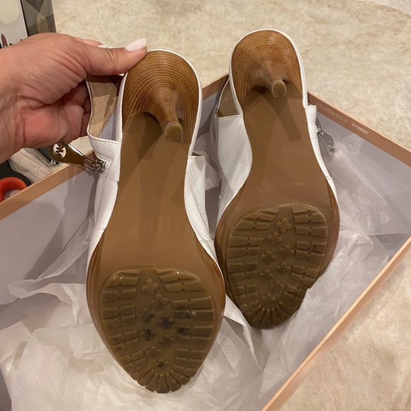 Michael Kors shoes - Picture 4 of 5